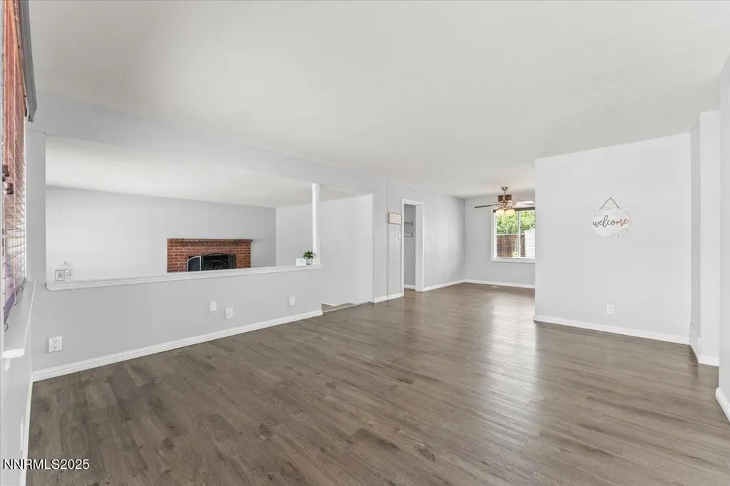 1345 Plymouth Sparks NV 89431