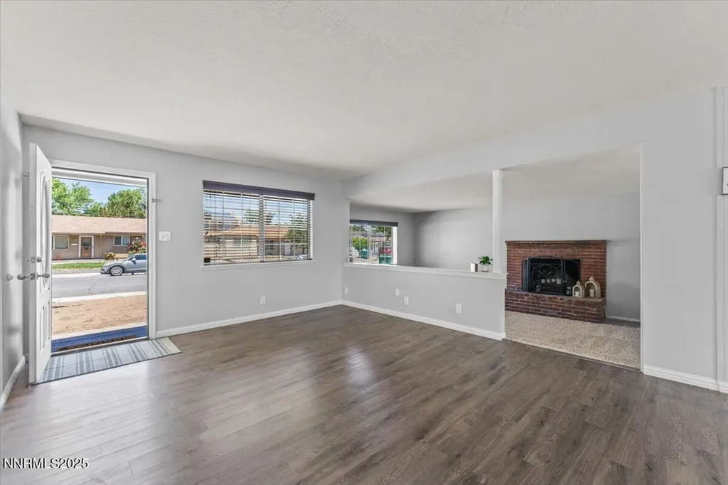 1345 Plymouth Sparks NV 89431