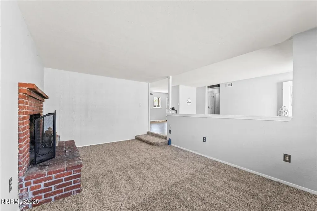 1345 Plymouth Sparks NV 89431