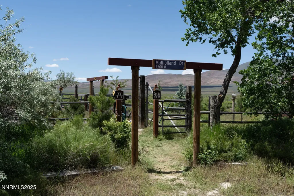 8250 Llama Winnemucca NV 89445