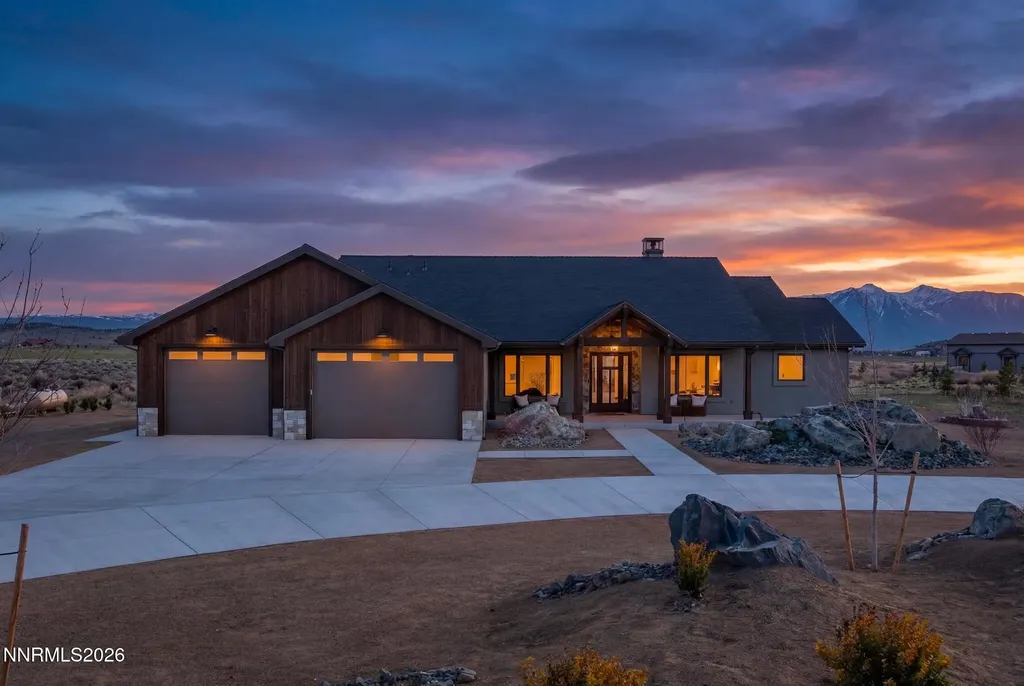 2411 Blaze Gardnerville NV 89410