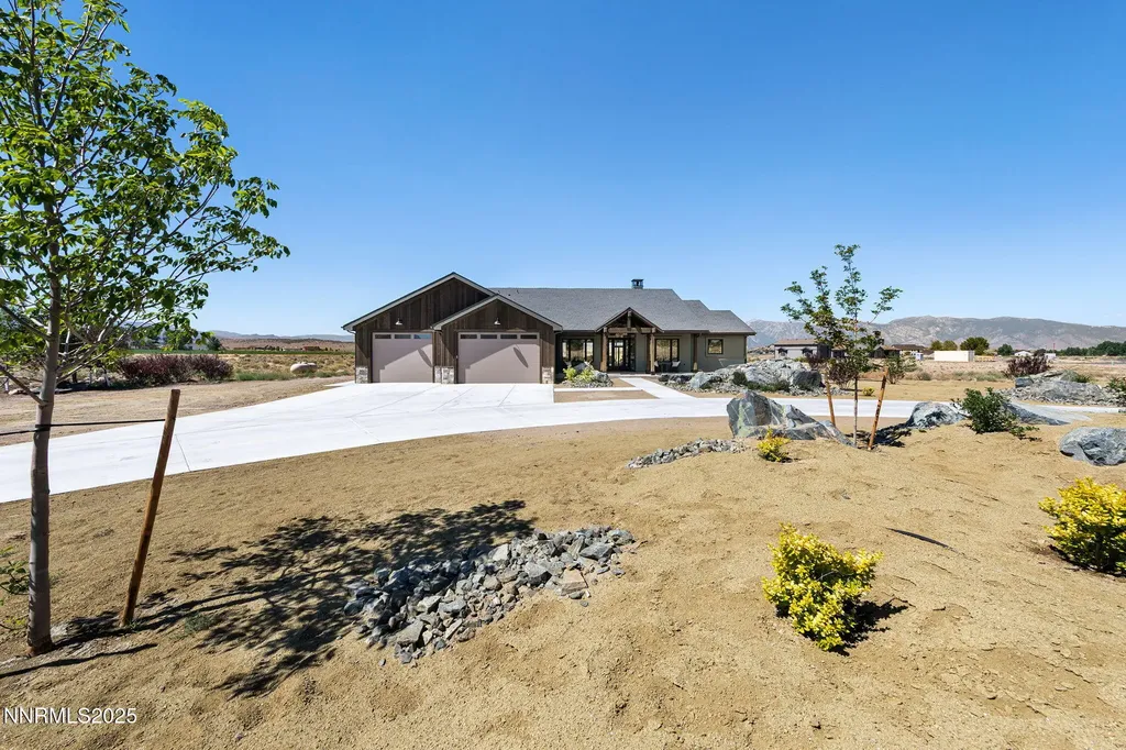 2411 Blaze Gardnerville NV 89410