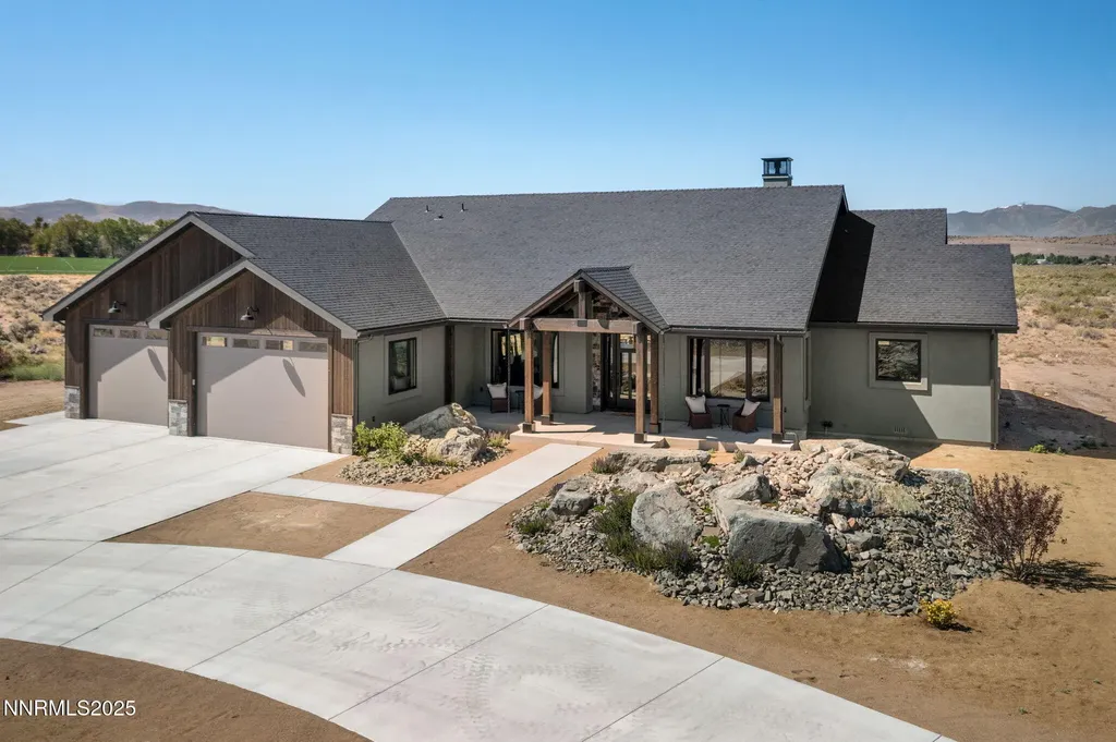 2411 Blaze Gardnerville NV 89410
