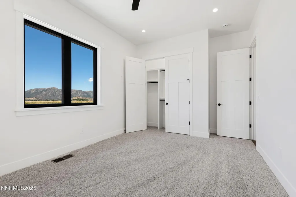2411 Blaze Gardnerville NV 89410