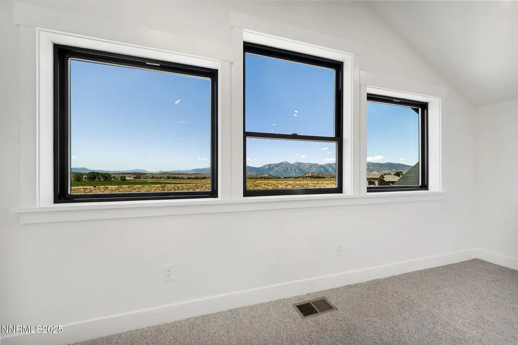 2411 Blaze Gardnerville NV 89410