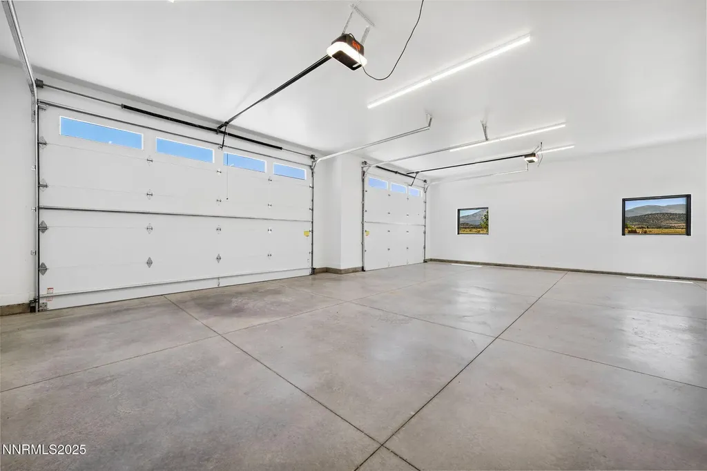 2411 Blaze Gardnerville NV 89410