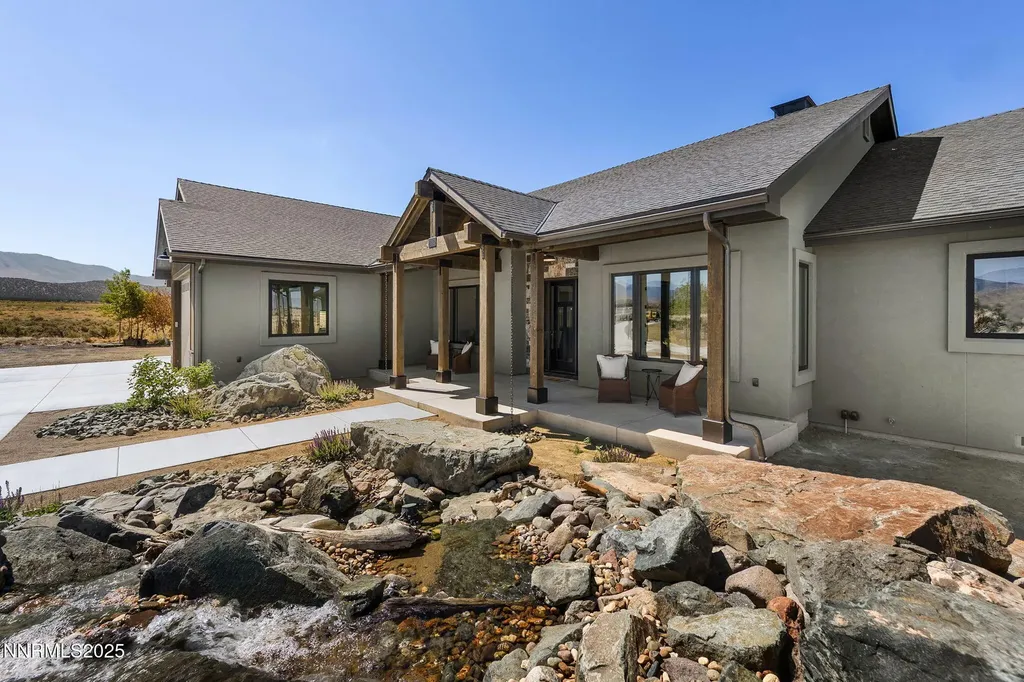 2411 Blaze Gardnerville NV 89410