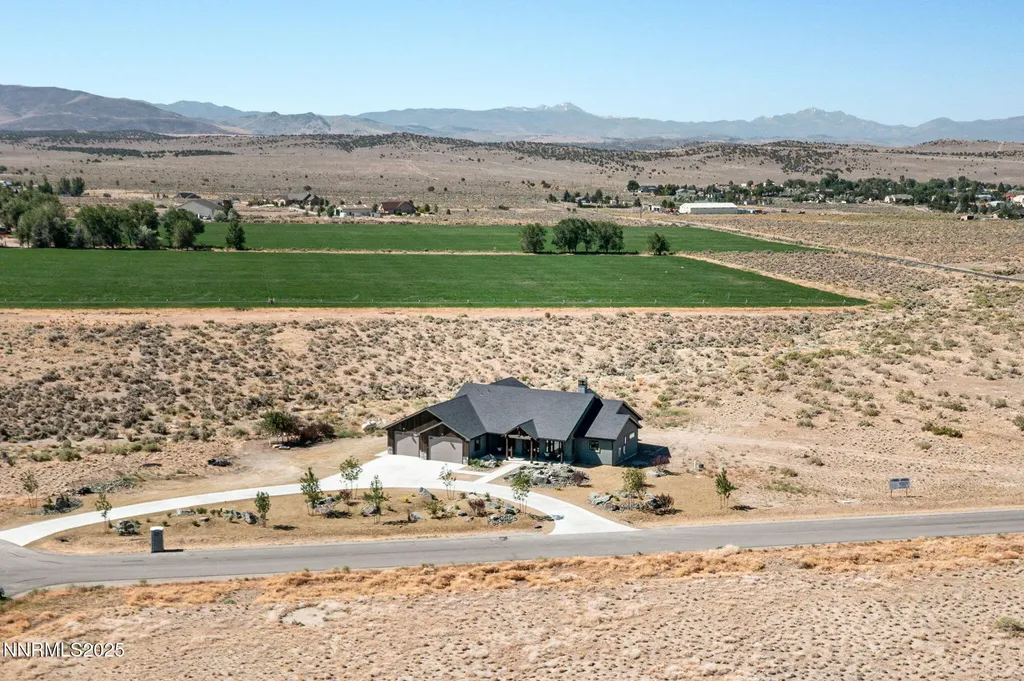 2411 Blaze Gardnerville NV 89410