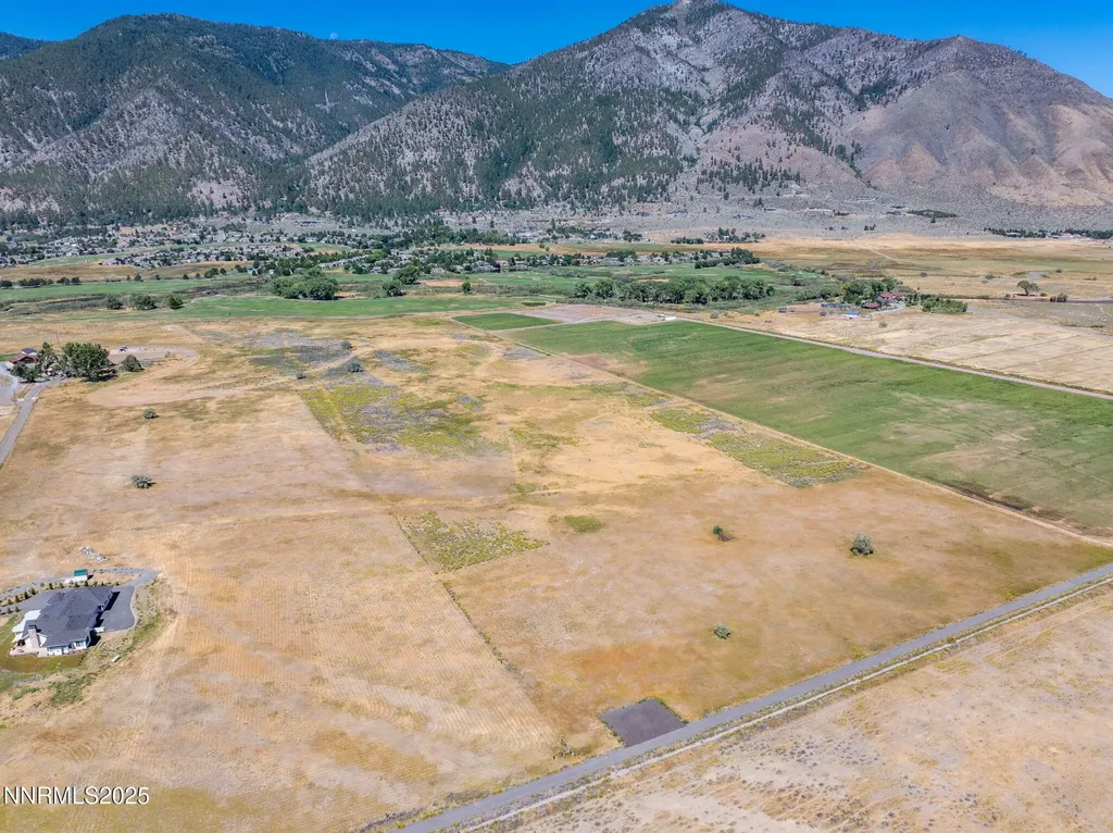 004 Deerhaven Genoa NV 89411