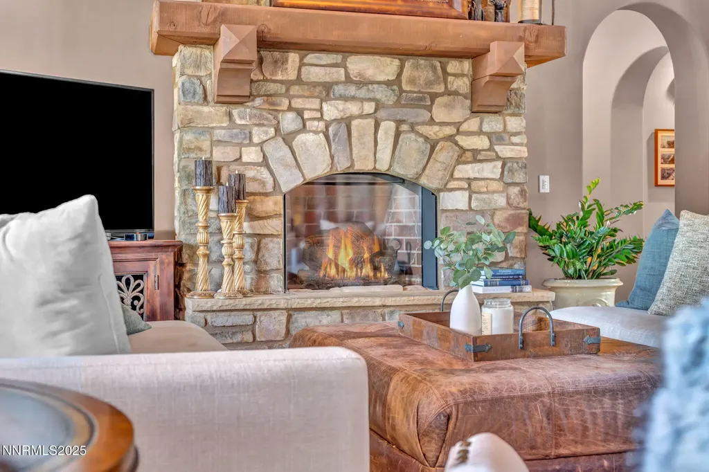 186 Carleton Reno NV 89511