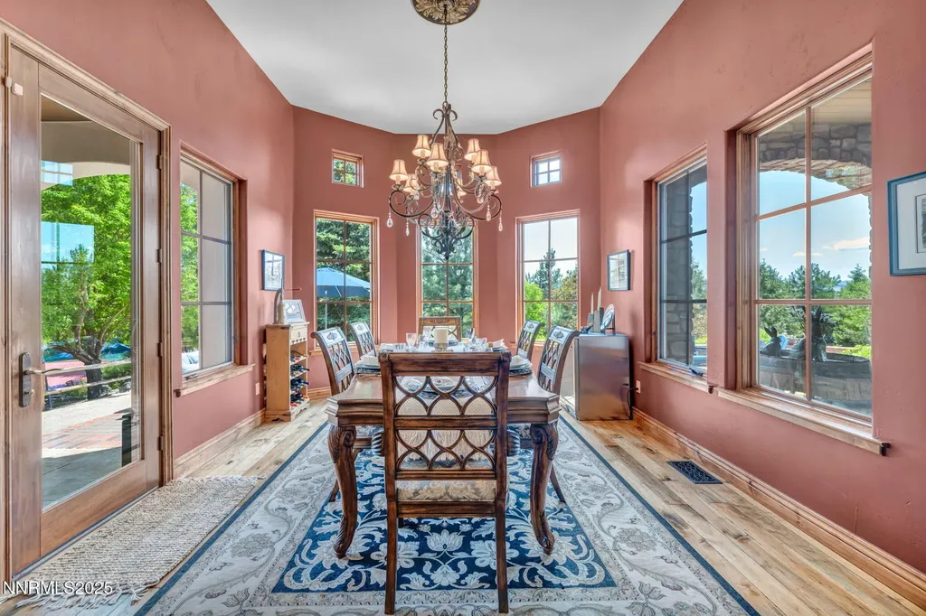 186 Carleton Reno NV 89511