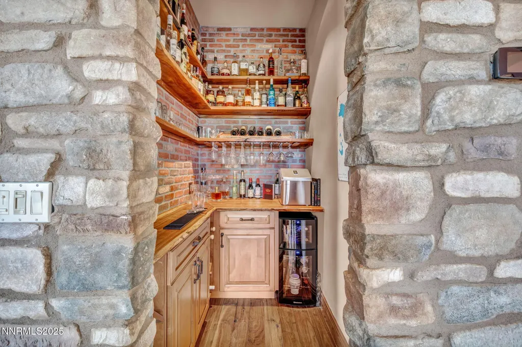 186 Carleton Reno NV 89511