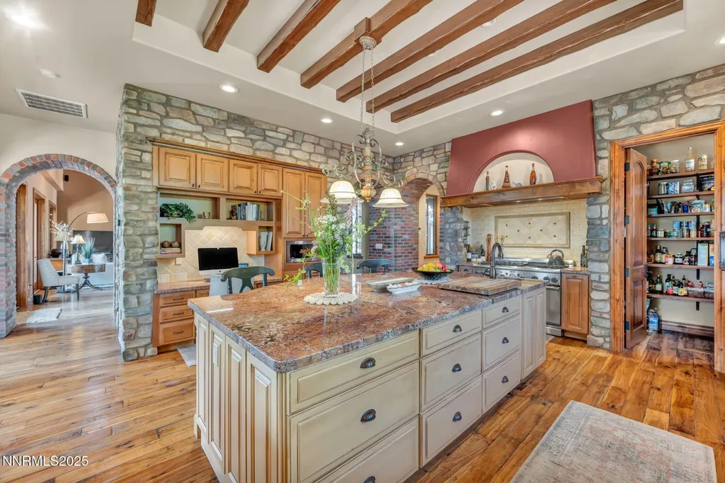 186 Carleton Reno NV 89511
