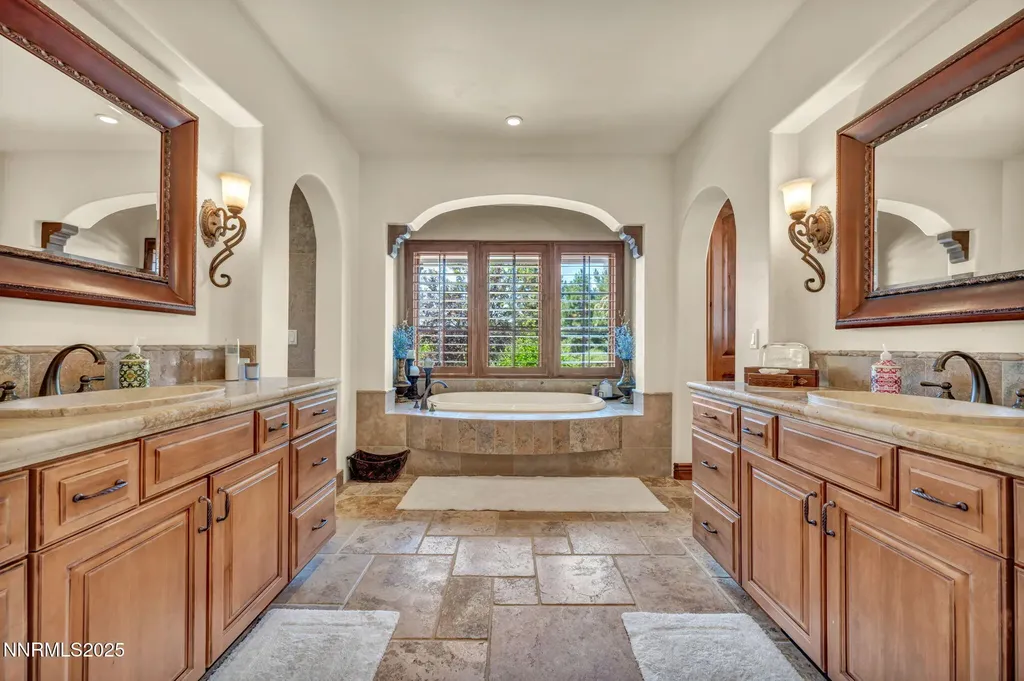 186 Carleton Reno NV 89511