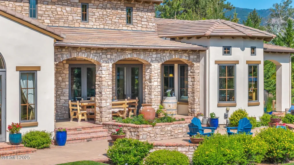 186 Carleton Reno NV 89511
