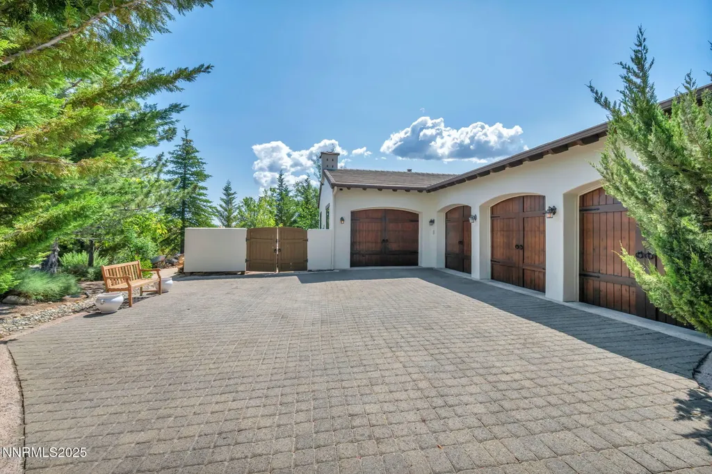 186 Carleton Reno NV 89511