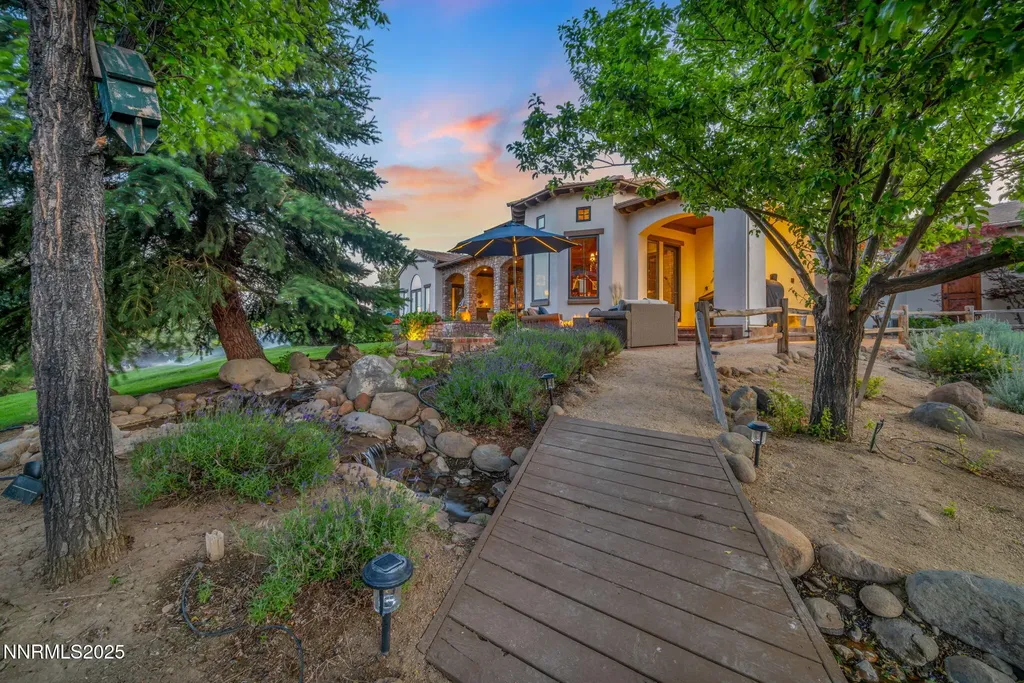 186 Carleton Reno NV 89511