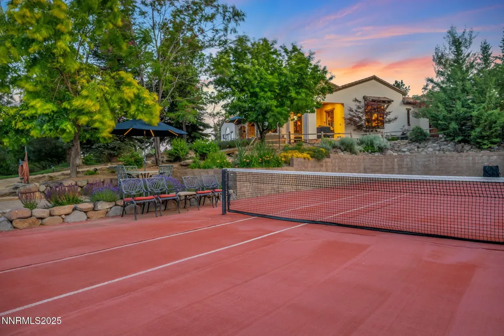 186 Carleton Reno NV 89511