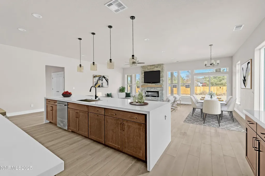 2800 Pamela Minden NV 89423