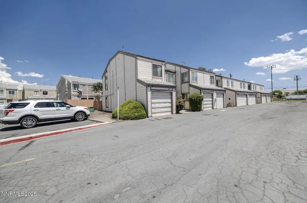 1536 Irene Sparks NV 89431