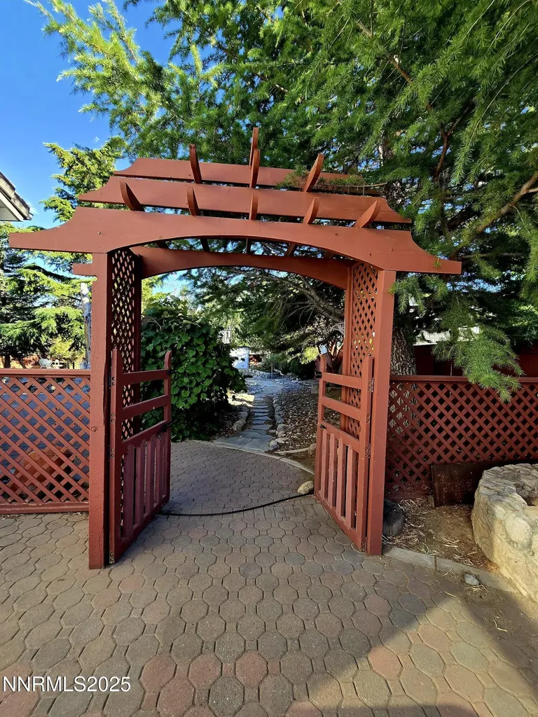 3796 Bellingham Reno NV 89511