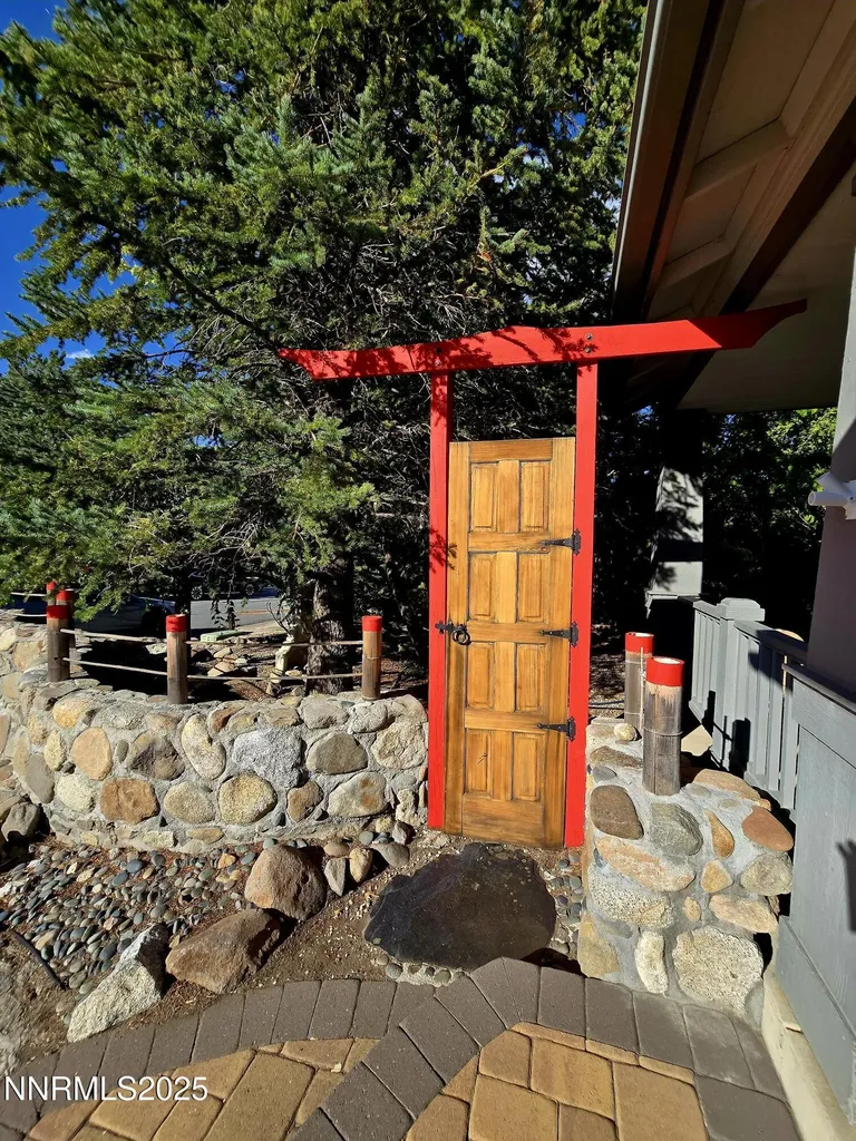 3796 Bellingham Reno NV 89511