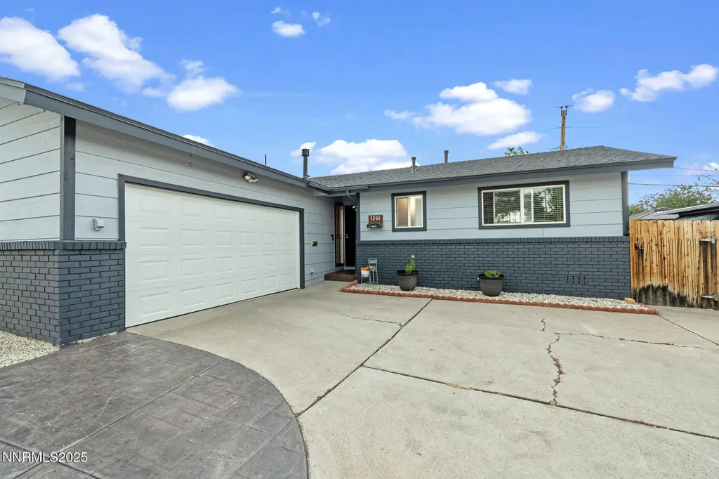 3200 Vickie Sparks NV 89431