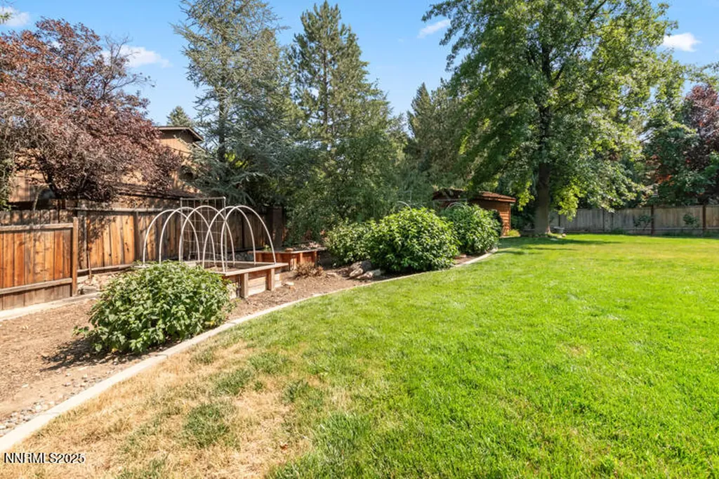 2126 Thomas Jefferson Reno NV 89509