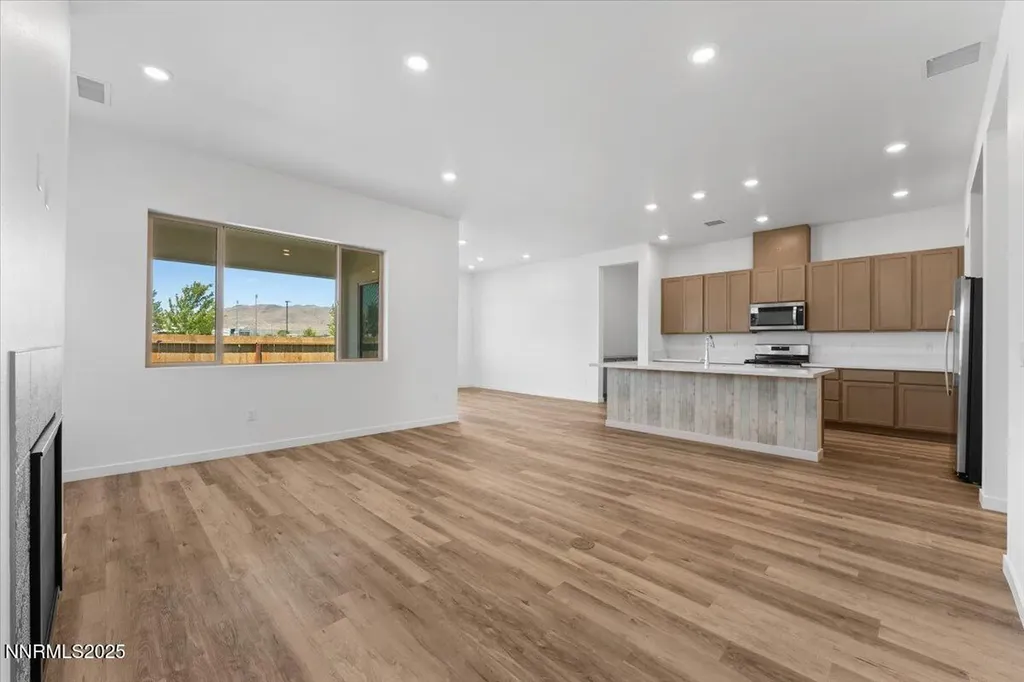 1772 Hogan Peak Carson City NV 89701