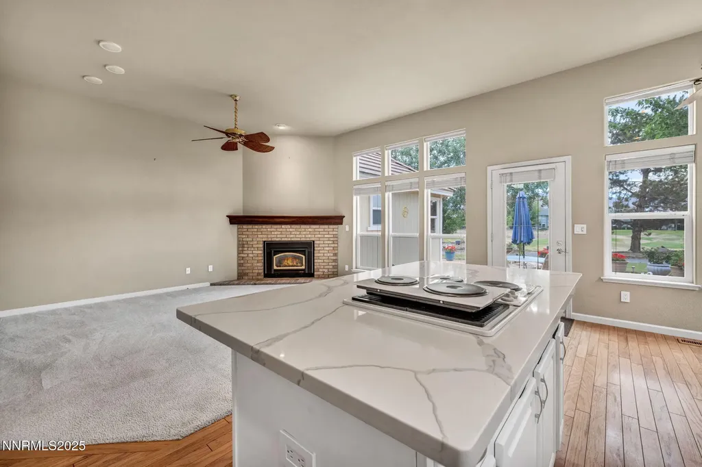 363 Bayhill Dayton NV 89403