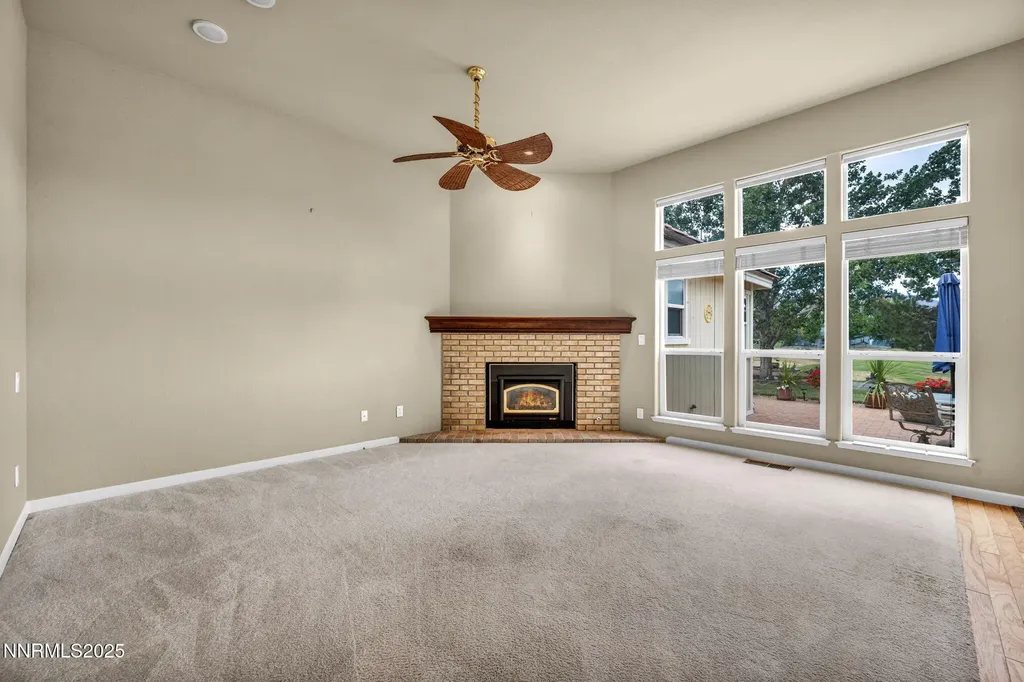 363 Bayhill Dayton NV 89403