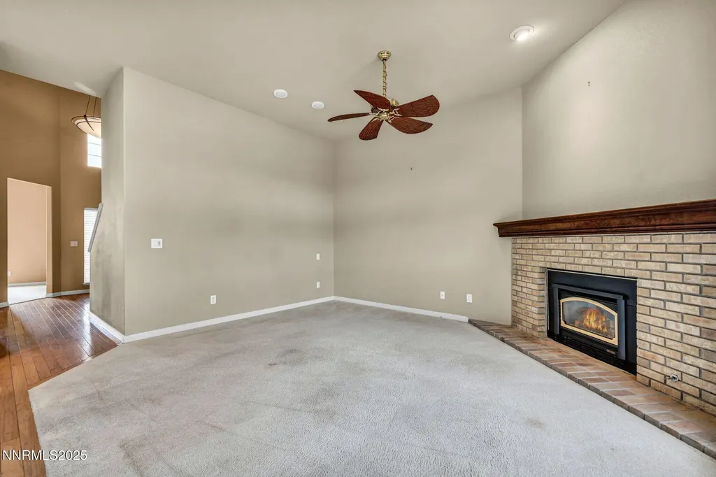 363 Bayhill Dayton NV 89403