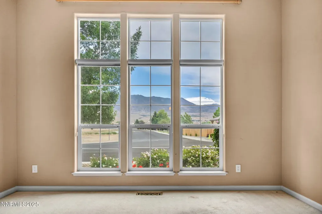 363 Bayhill Dayton NV 89403