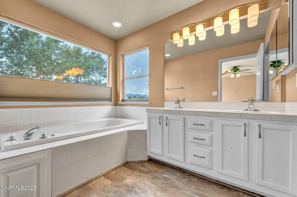 363 Bayhill Dayton NV 89403