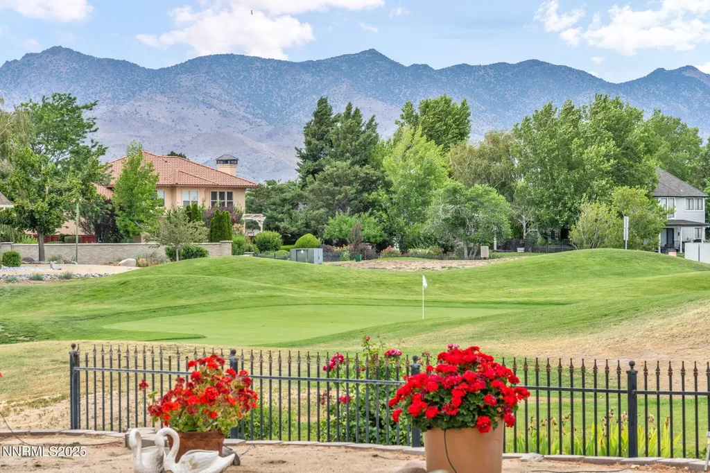 363 Bayhill Dayton NV 89403
