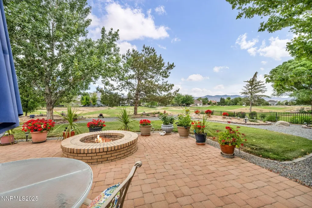 363 Bayhill Dayton NV 89403