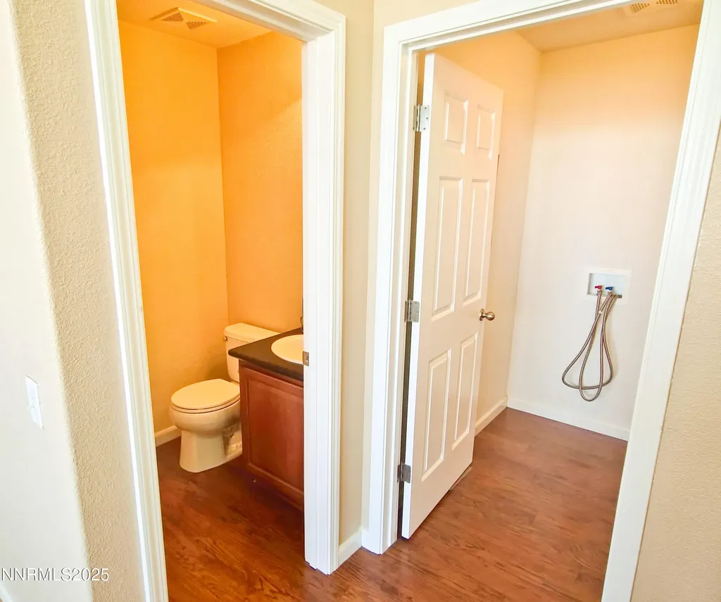 7900 Beech Silver Springs NV 89429