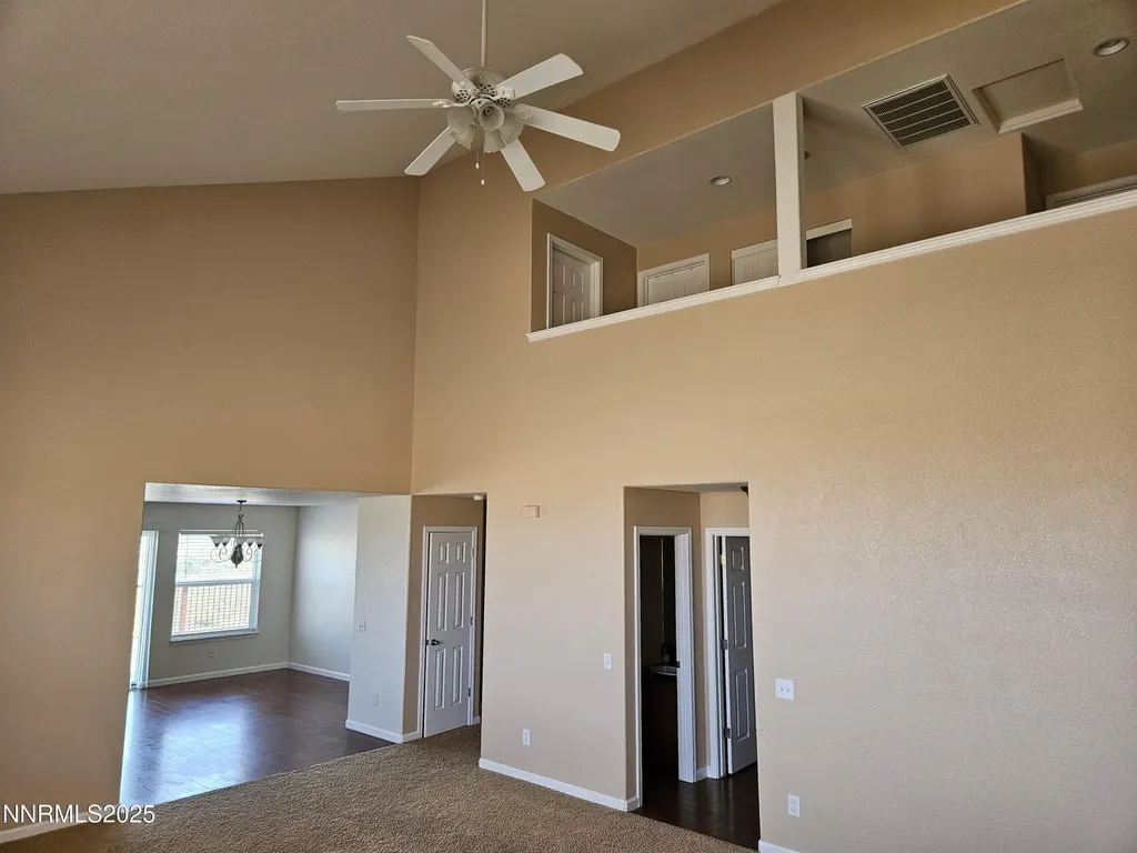7900 Beech Silver Springs NV 89429