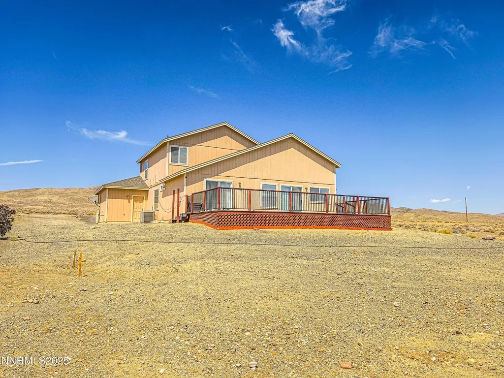 7900 Beech Silver Springs NV 89429