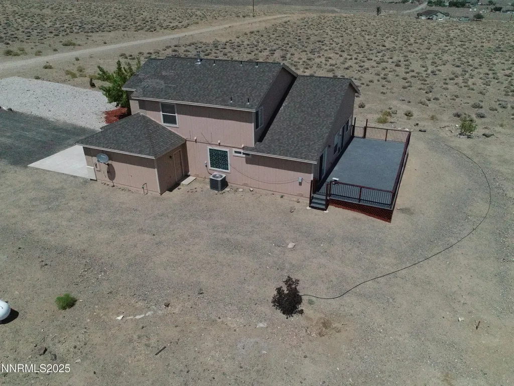 7900 Beech Silver Springs NV 89429
