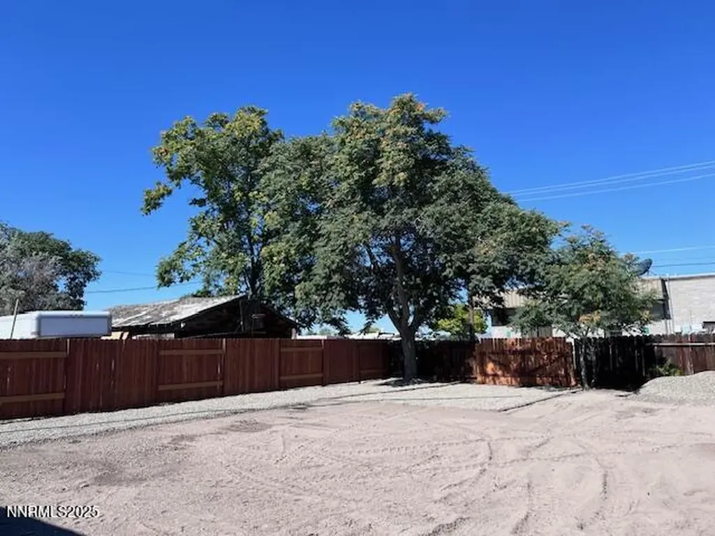 635 Grinnel Lovelock NV 89419