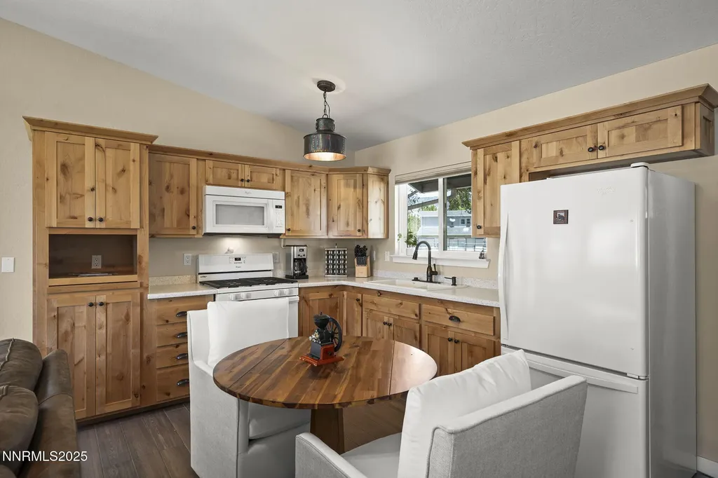 389 Mottsville Gardnerville NV 89460