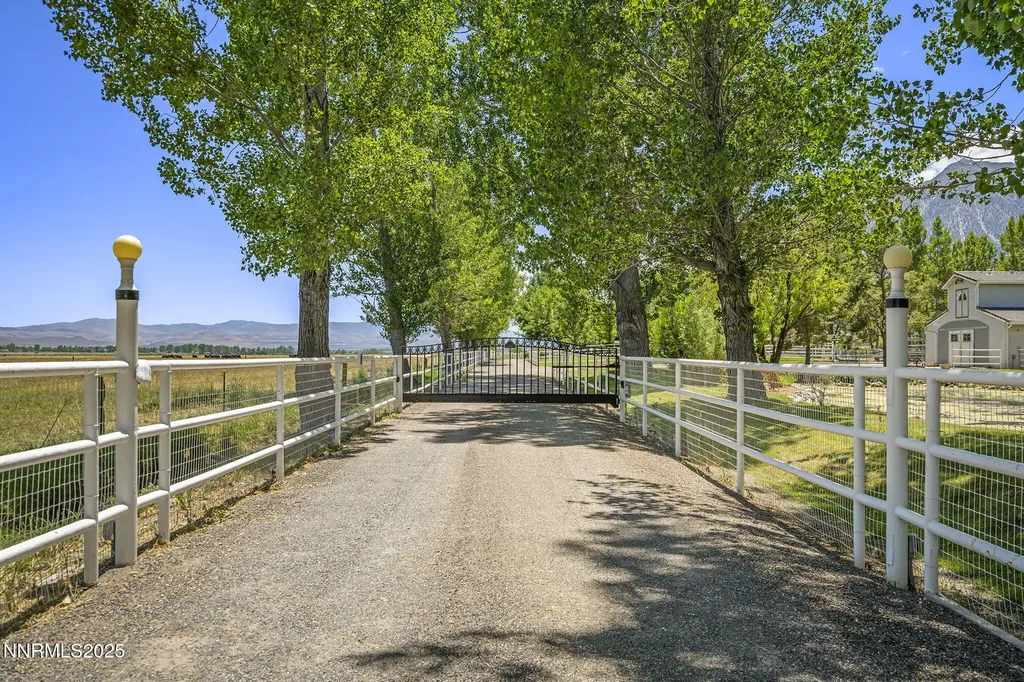389 Mottsville Gardnerville NV 89460