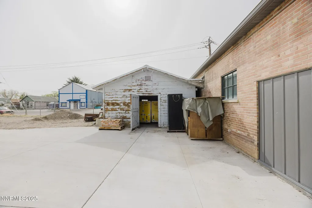 240 7th Elko NV 89801