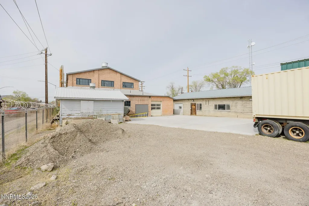 240 7th Elko NV 89801