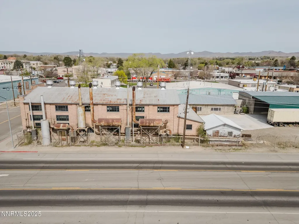 240 7th Elko NV 89801