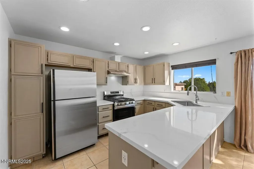 1592 Reno View Reno NV 89523