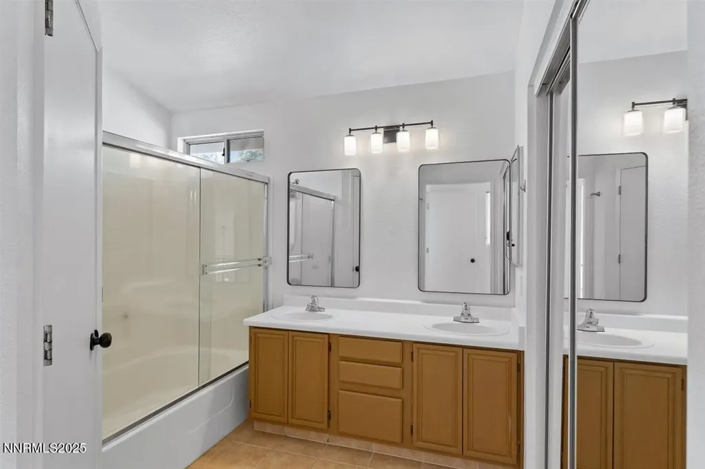 1592 Reno View Reno NV 89523