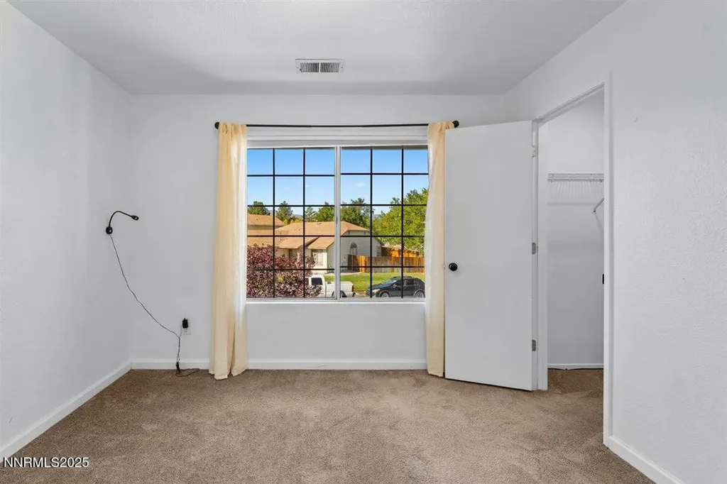 1592 Reno View Reno NV 89523