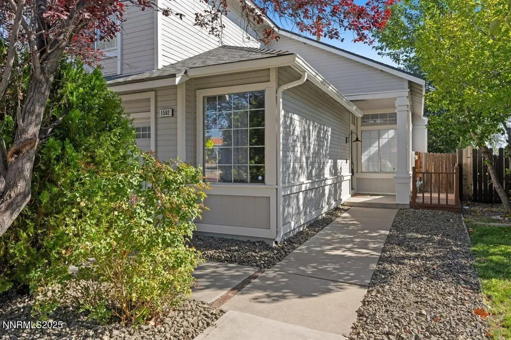 1592 Reno View Reno NV 89523
